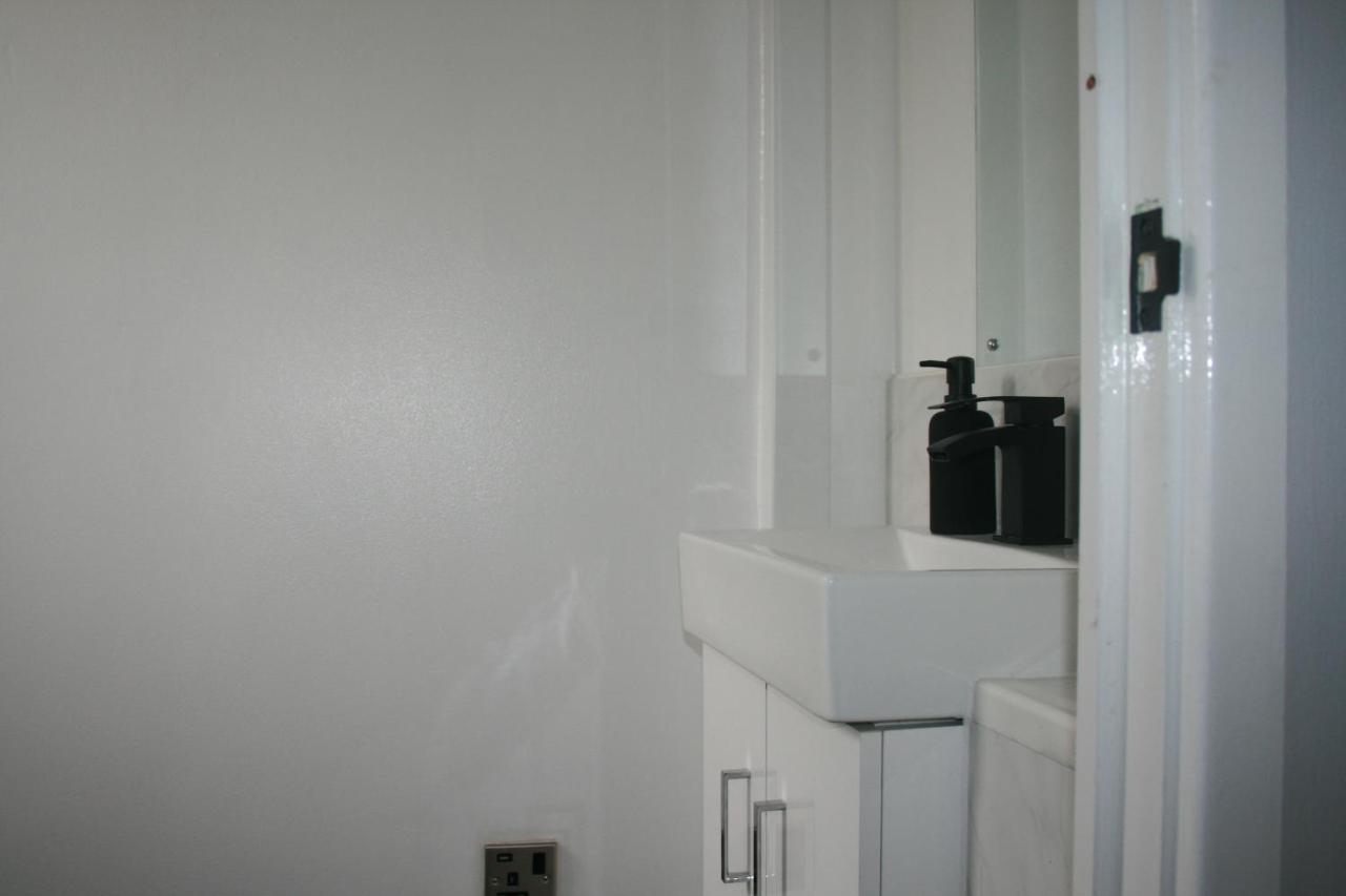 House On Cul De Sac Apartment Lakenheath Екстериор снимка