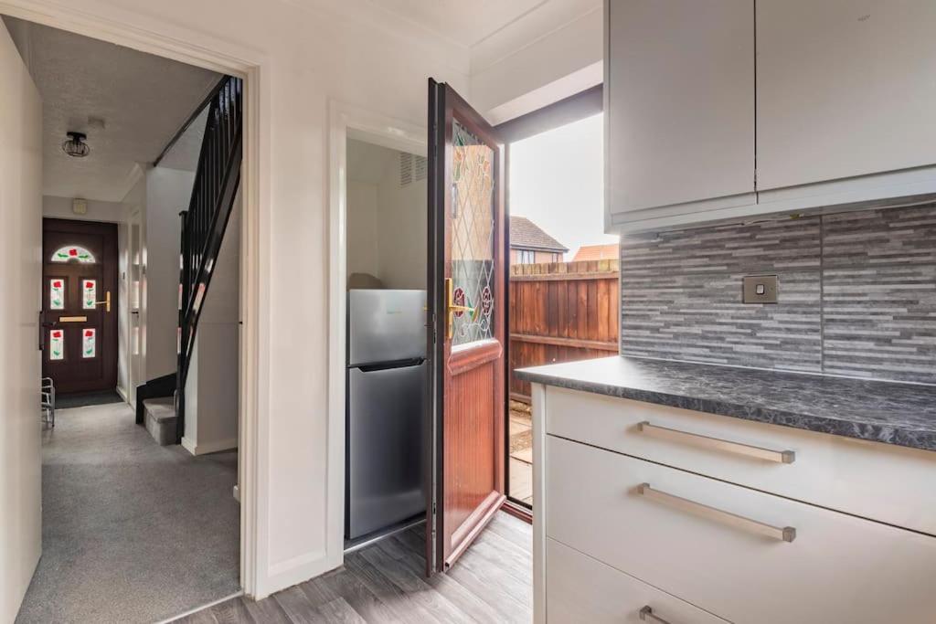 House On Cul De Sac Apartment Lakenheath Екстериор снимка