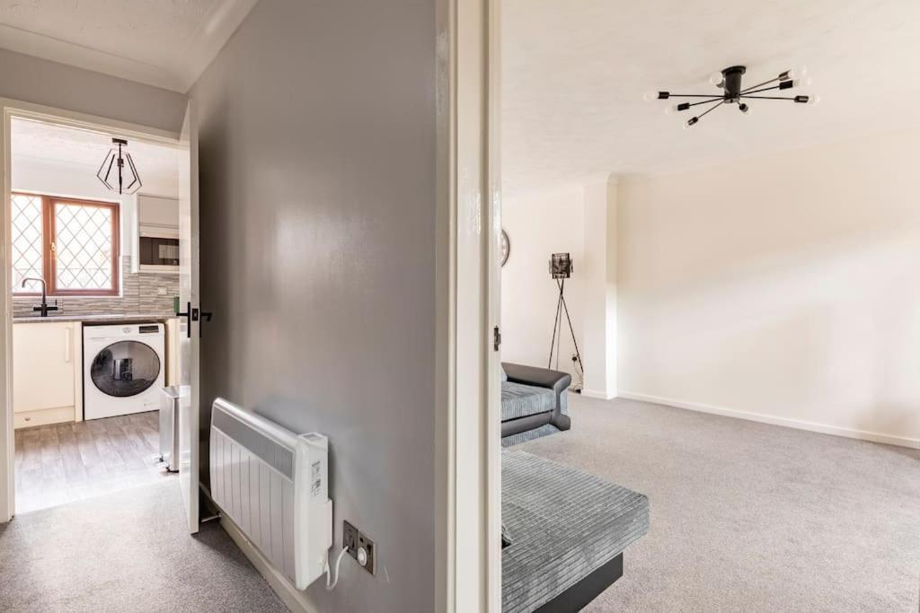 House On Cul De Sac Apartment Lakenheath Екстериор снимка