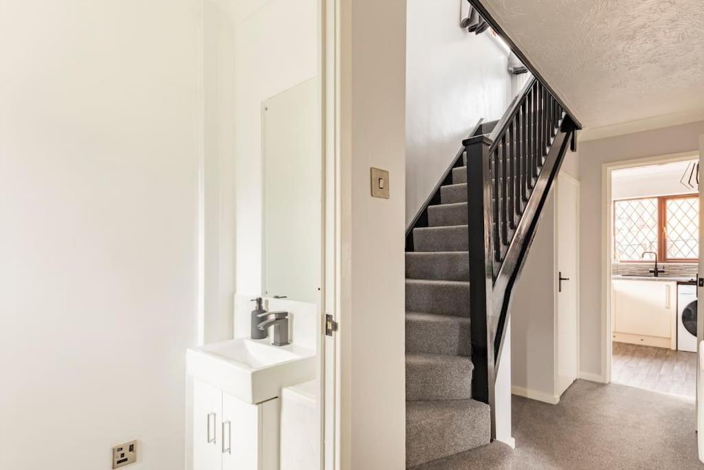 House On Cul De Sac Apartment Lakenheath Екстериор снимка
