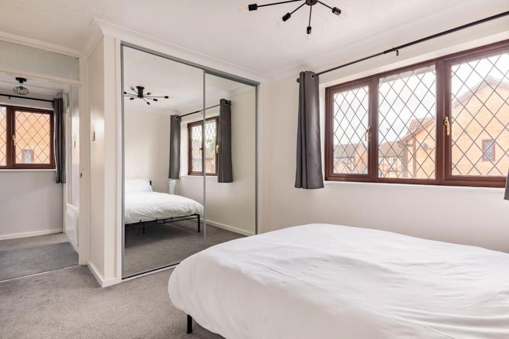 House On Cul De Sac Apartment Lakenheath Екстериор снимка