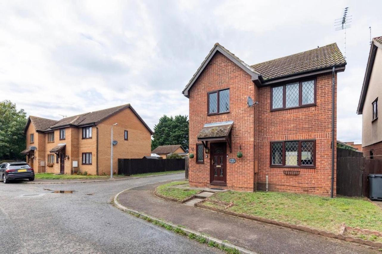 House On Cul De Sac Apartment Lakenheath Екстериор снимка